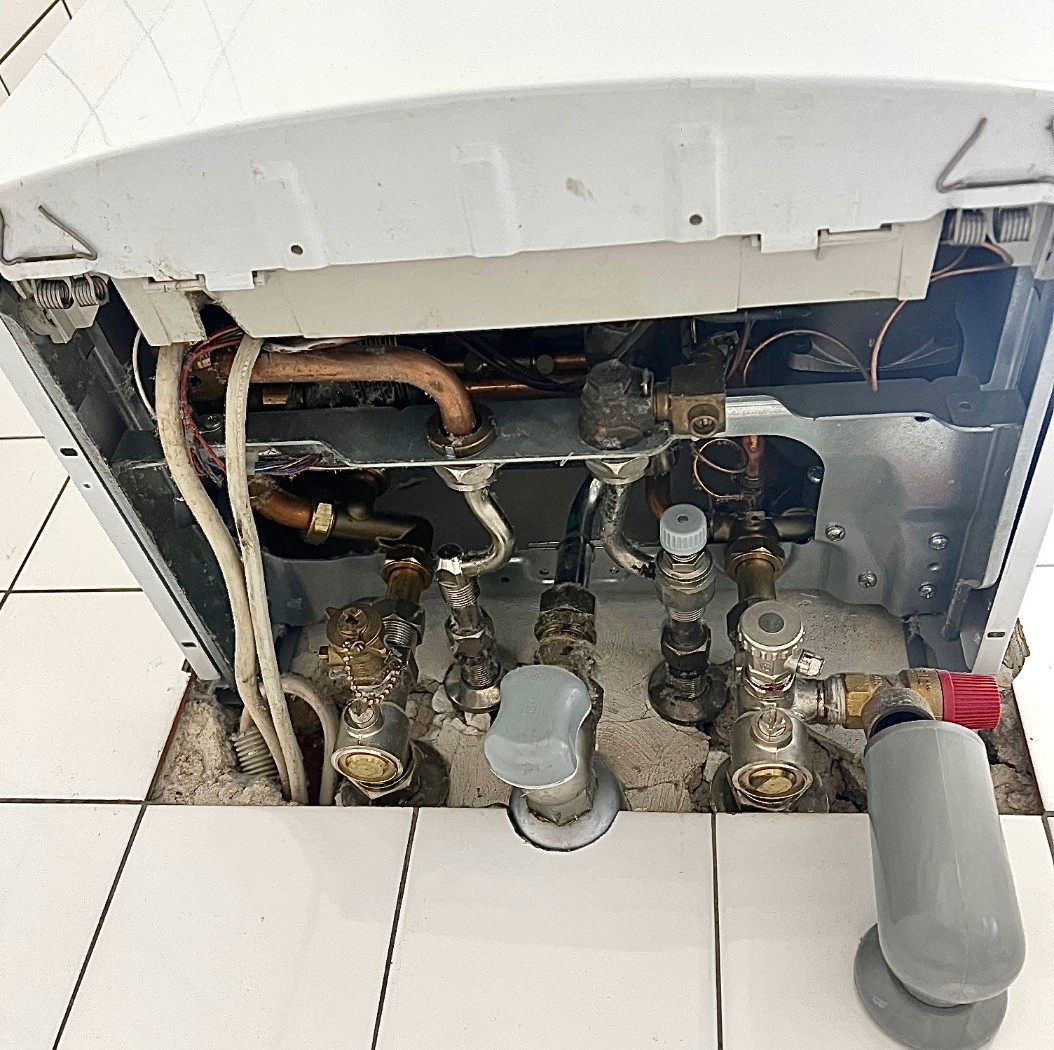 Anschluesse-einer-kombitherme