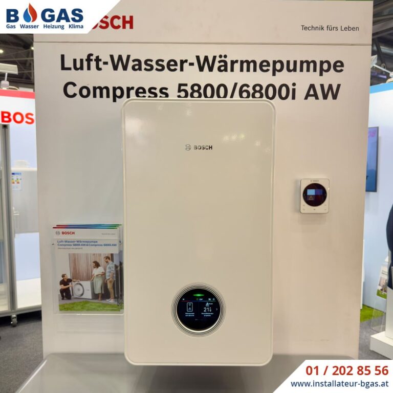 Das Bild zeigt das Innengerät von Bosch GC 5800iW, 6800i AW Wärmepumpen auf der Expo beim Bosch Stand.